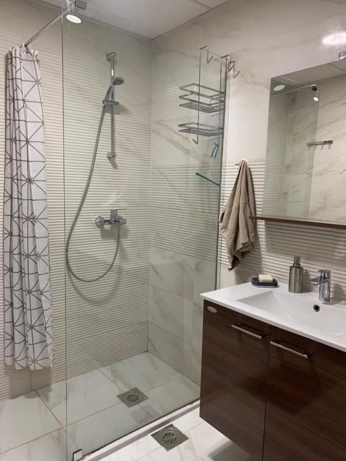 Modern Flatiron Apartment, Skopje Center Zewnętrze zdjęcie